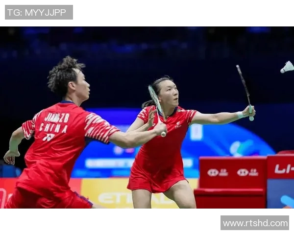 北京羽毛球队在世锦赛上的拼搏历程与荣耀时刻的特别报道 北京羽毛球队在世锦赛上的拼搏历程与荣耀时刻的特别报道