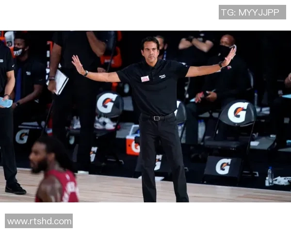 成都篮球队包夹战术解析：深度剖析其在比赛中的应用与效果