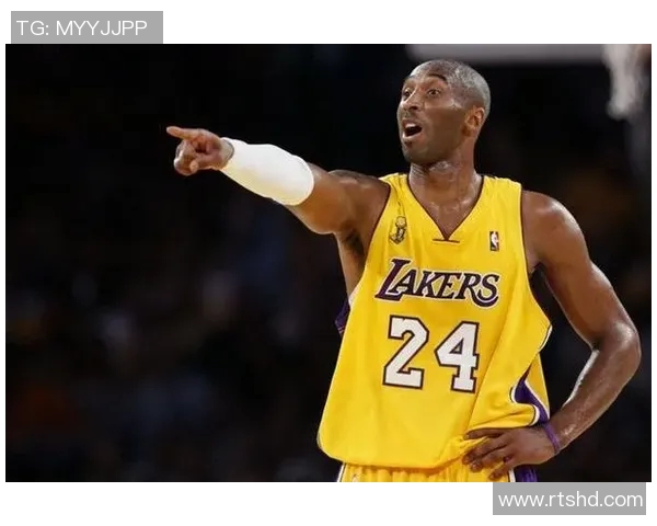 长发卷发的足球明星们展现独特魅力与风格的完美结合 长发卷发的足球明星们展现独特魅力与风格的完美结合